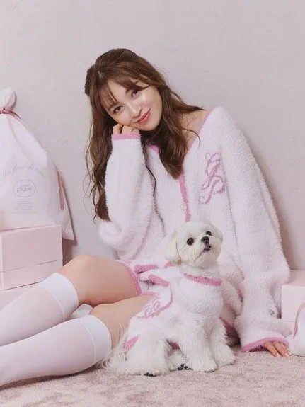 [CAT&DOG] Glittering Feather Pet Pullover gallery 9