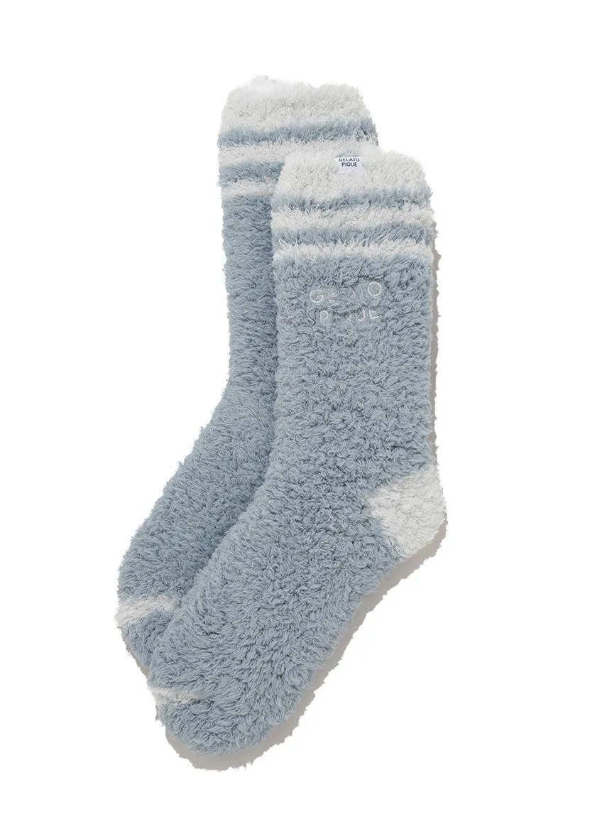 Men's Line embroidered logo socks gallery 2