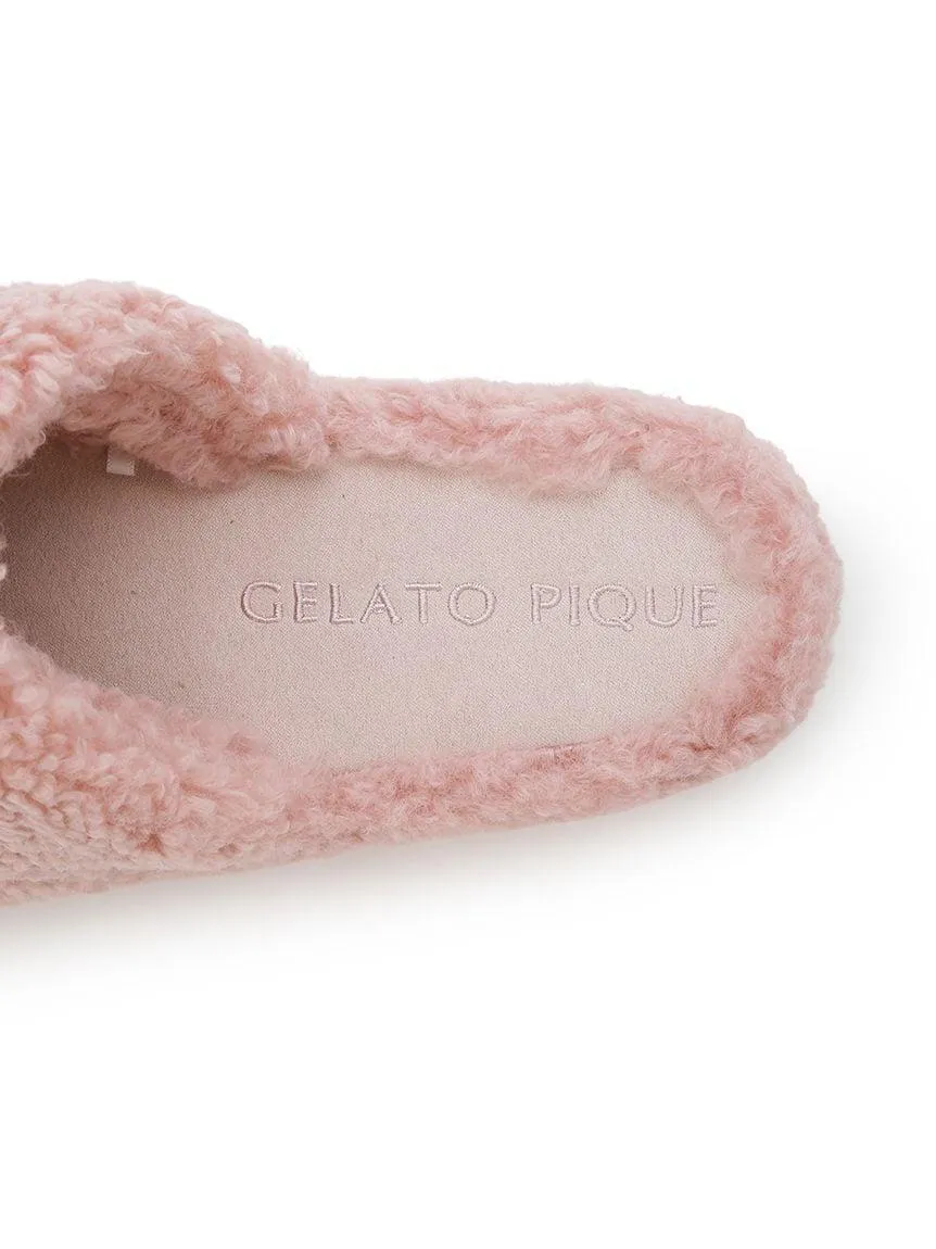 Logo Boa Fleece Room Shoes gallery 4