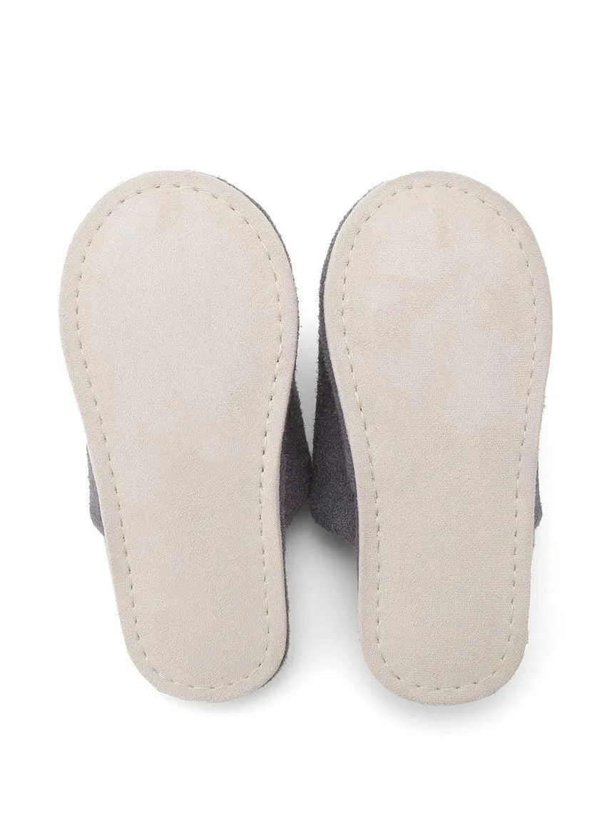 Men's Moccasin Room Shoes gallery 6